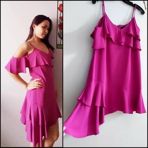 🔥SOLD 💥Final sale🎈Pink dresses BCBG, S